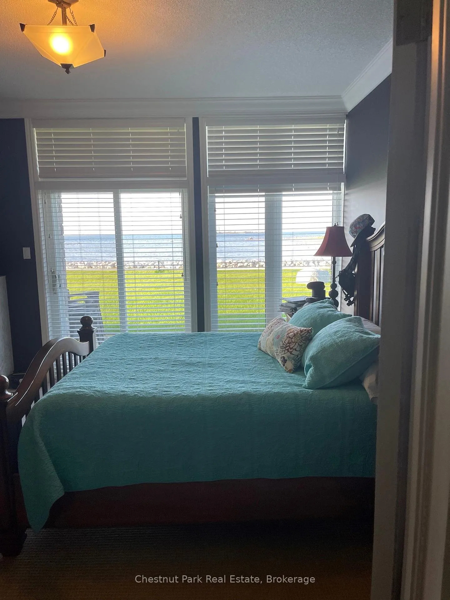 Photo 18 of 850 Suncrest Circle, Collingwood — HOMEH