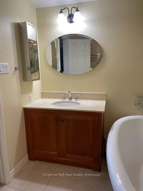 Photo 19 of 850 Suncrest Circle, Collingwood — HOMEH