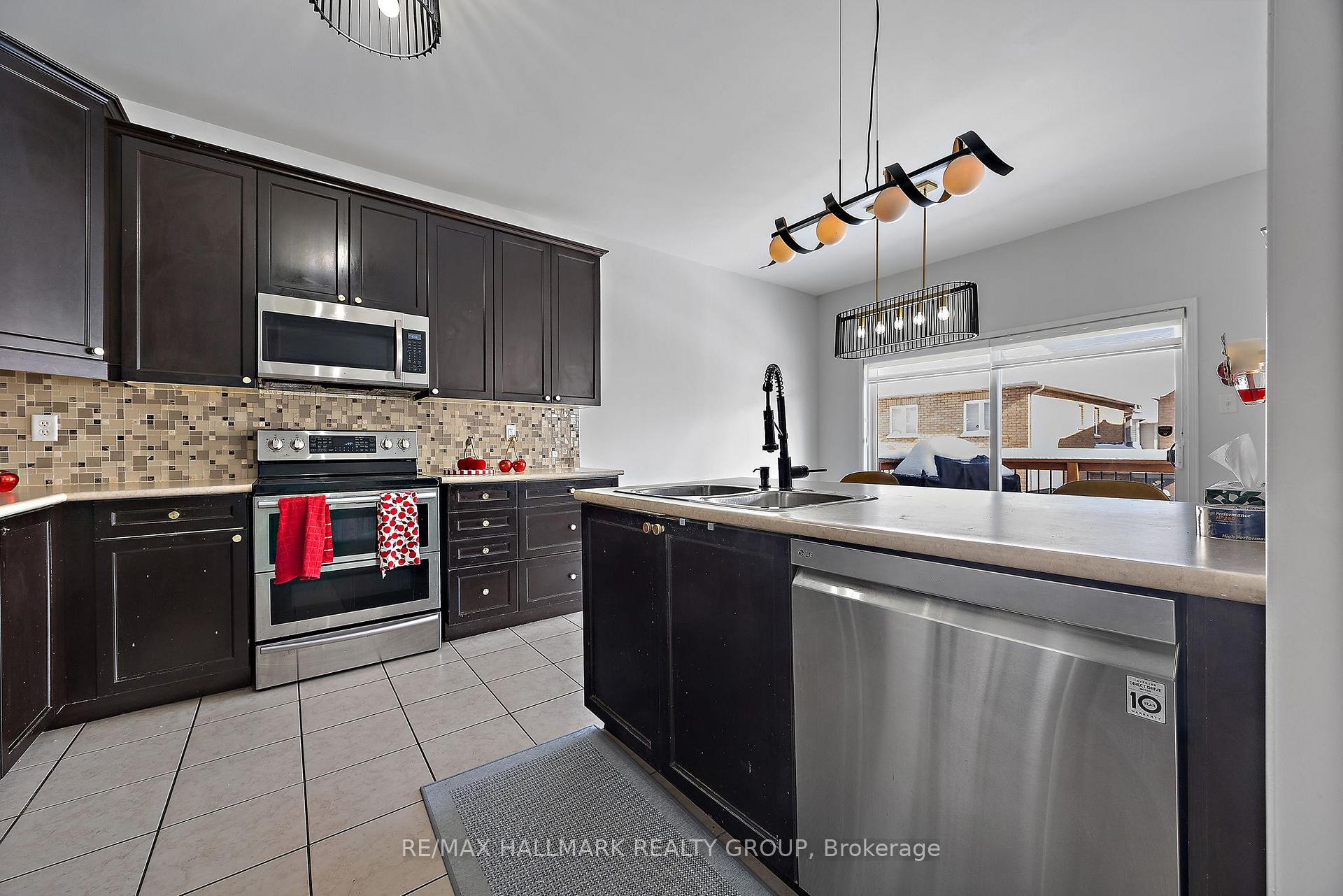 Photo 5 of 3 Mcginty Avenue, Ajax, Central East — HOMEH