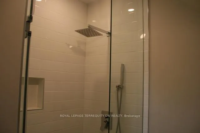 Photo 9 of Unit 6, 115 Madison Avenue, Toronto, The Annex — HOMEH
