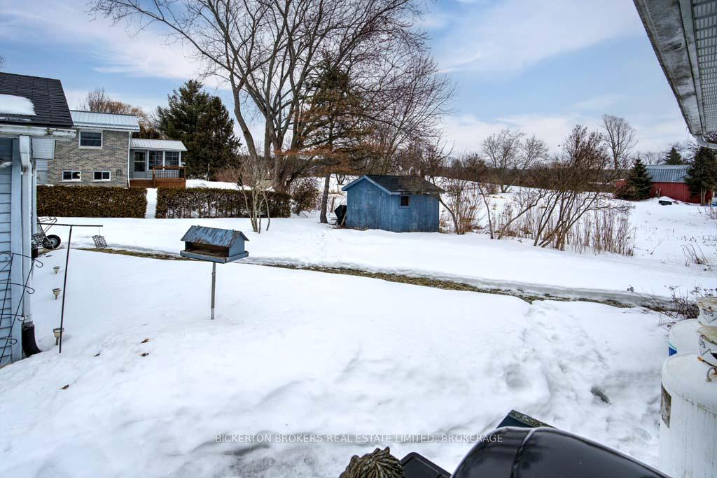 Photo 17 of 11 Ferguson Lane W, Gananoque — HOMEH