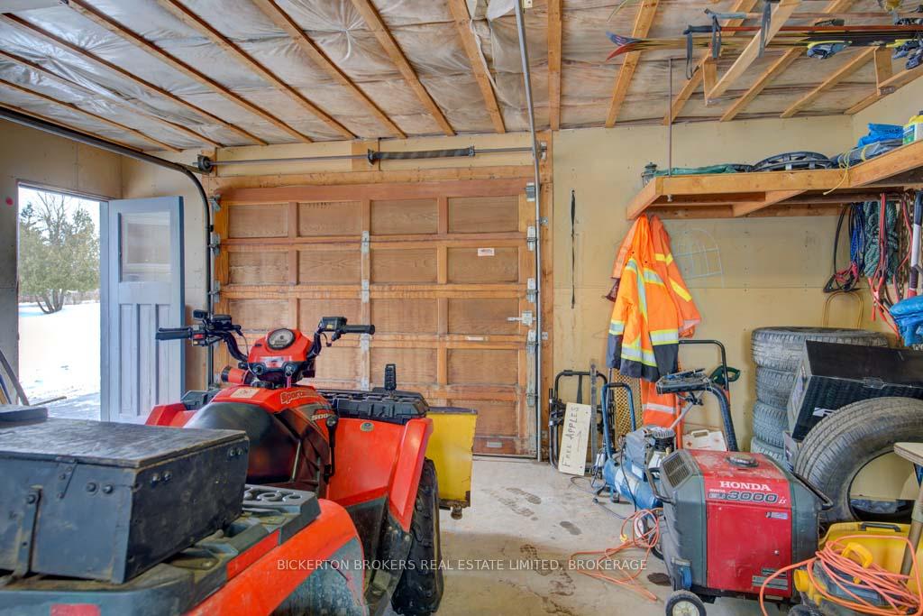 Photo 21 of 11 Ferguson Lane W, Gananoque — HOMEH