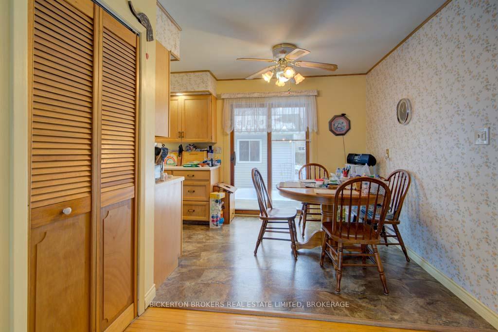 Photo 33 of 11 Ferguson Lane W, Gananoque — HOMEH