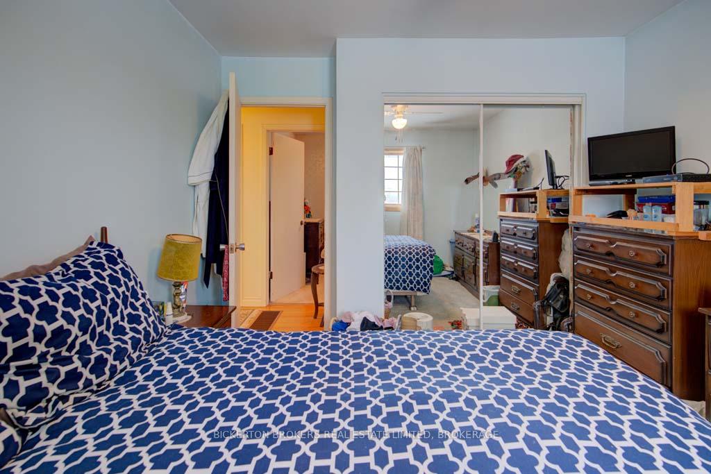 Photo 47 of 11 Ferguson Lane W, Gananoque — HOMEH
