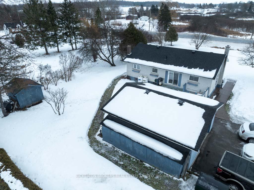 Photo 49 of 11 Ferguson Lane W, Gananoque — HOMEH