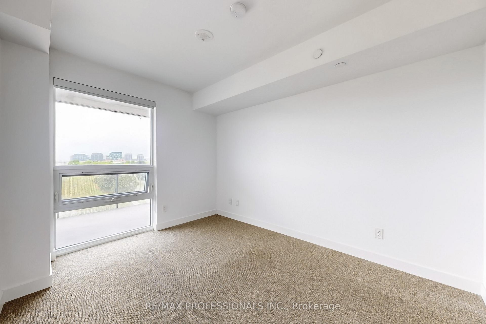 Photo 9 of Unit 613, 120 Varna Drive, Toronto, Englemount-Lawrence — HOMEH