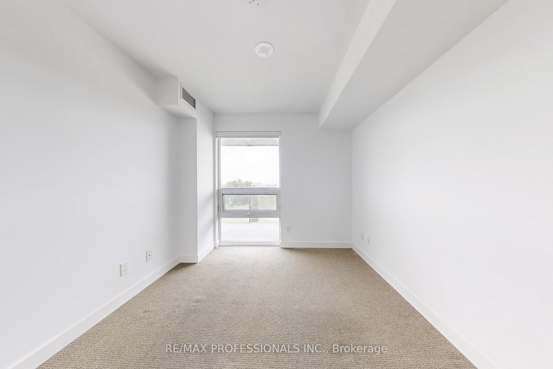 Photo 10 of Unit 613, 120 Varna Drive, Toronto, Englemount-Lawrence — HOMEH