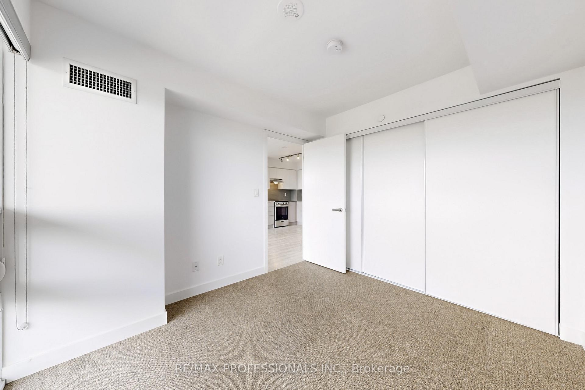 Photo 14 of Unit 613, 120 Varna Drive, Toronto, Englemount-Lawrence — HOMEH