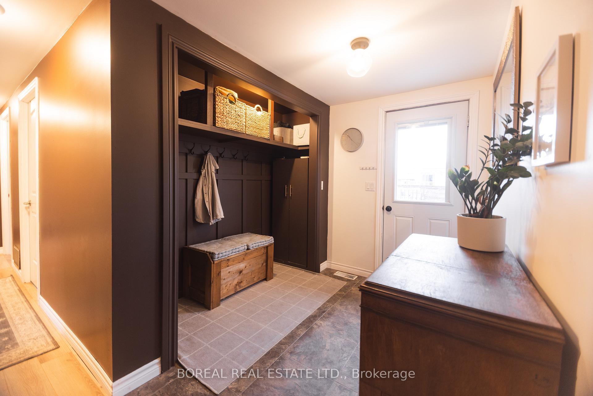 Photo 6 of 43 Huron Road, Cochrane — HOMEH