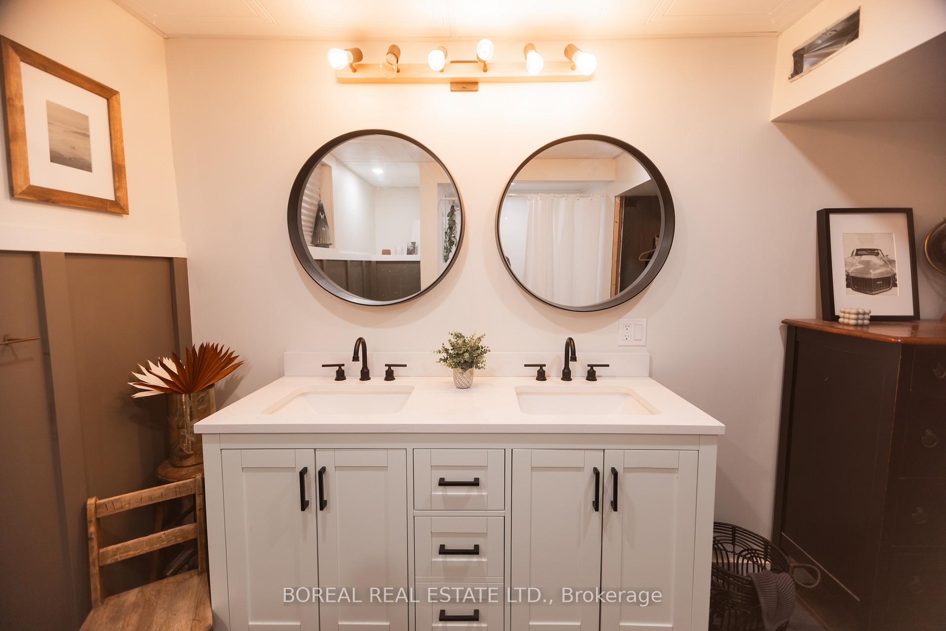 Photo 22 of 43 Huron Road, Cochrane — HOMEH