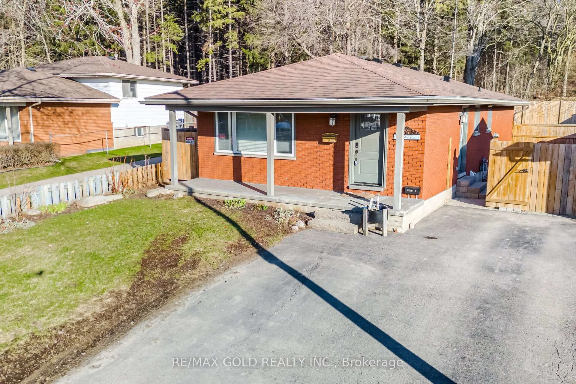 Photo 1 of 114 Arrowhead Crescent, Kitchener — HOMEH