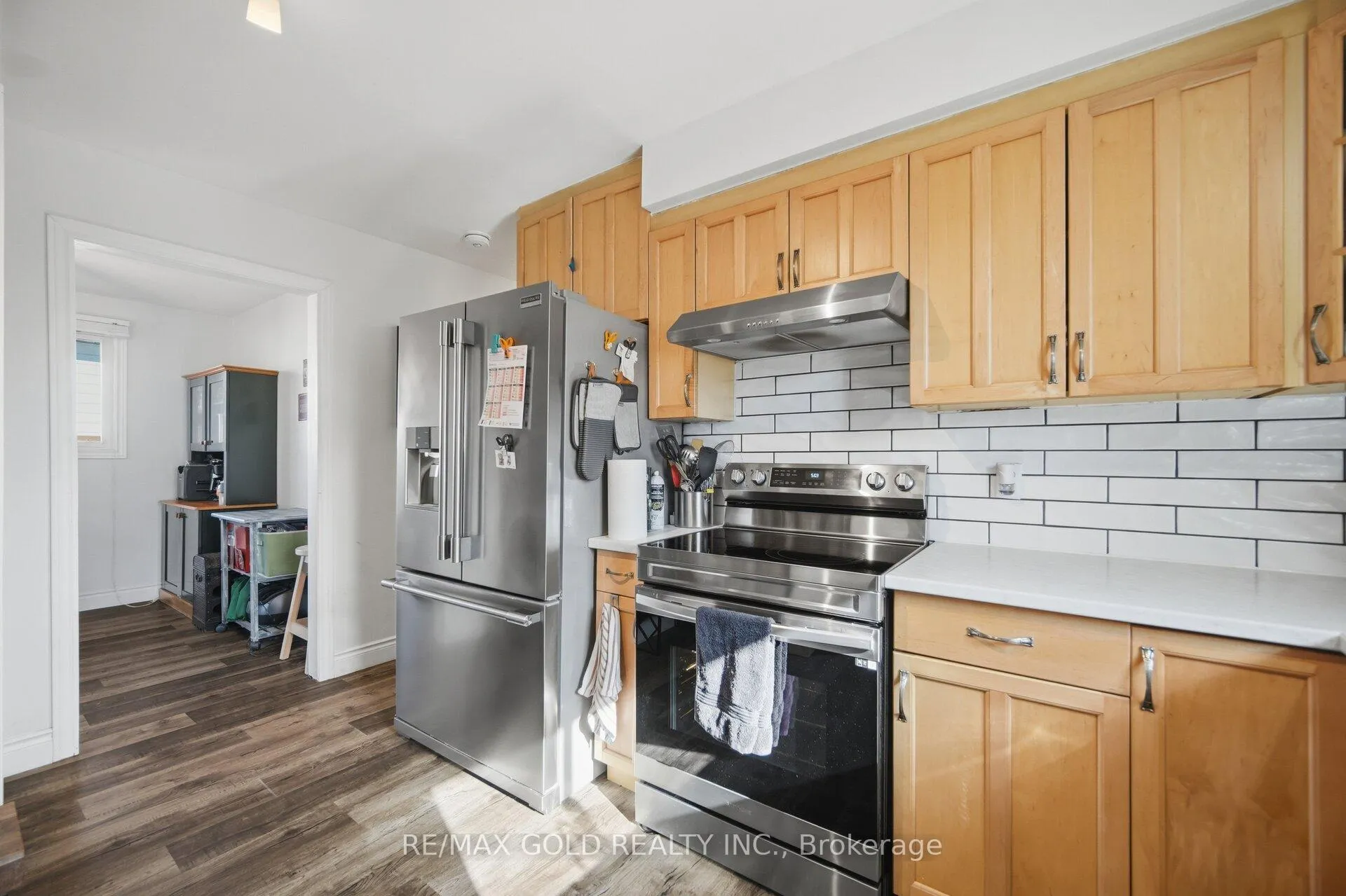 Photo 10 of 114 Arrowhead Crescent, Kitchener — HOMEH