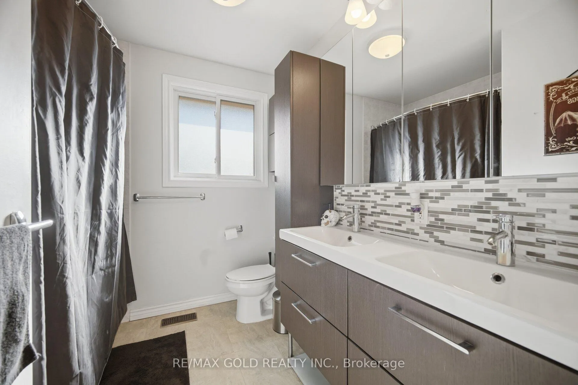 Photo 25 of 114 Arrowhead Crescent, Kitchener — HOMEH