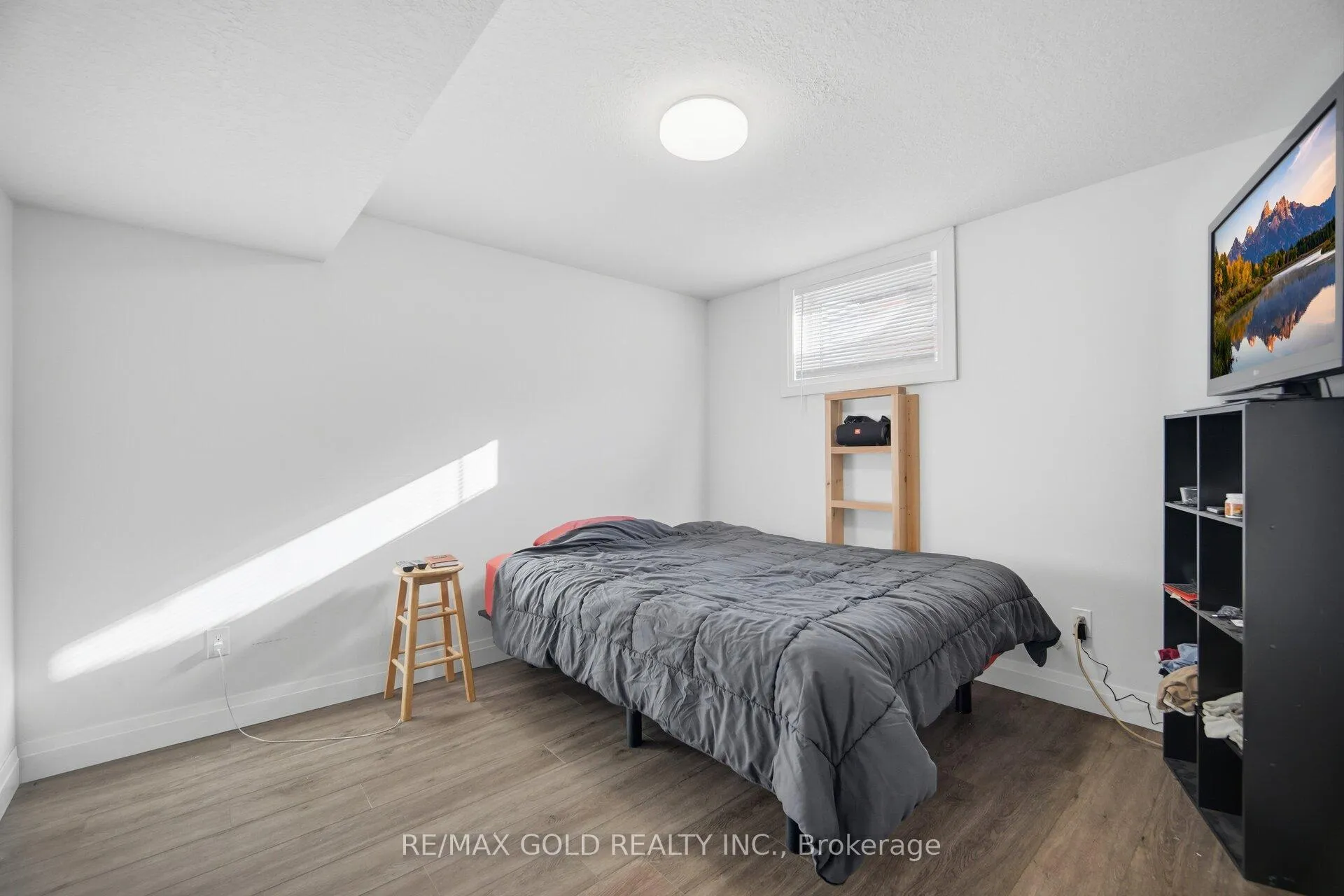 Photo 32 of 114 Arrowhead Crescent, Kitchener — HOMEH
