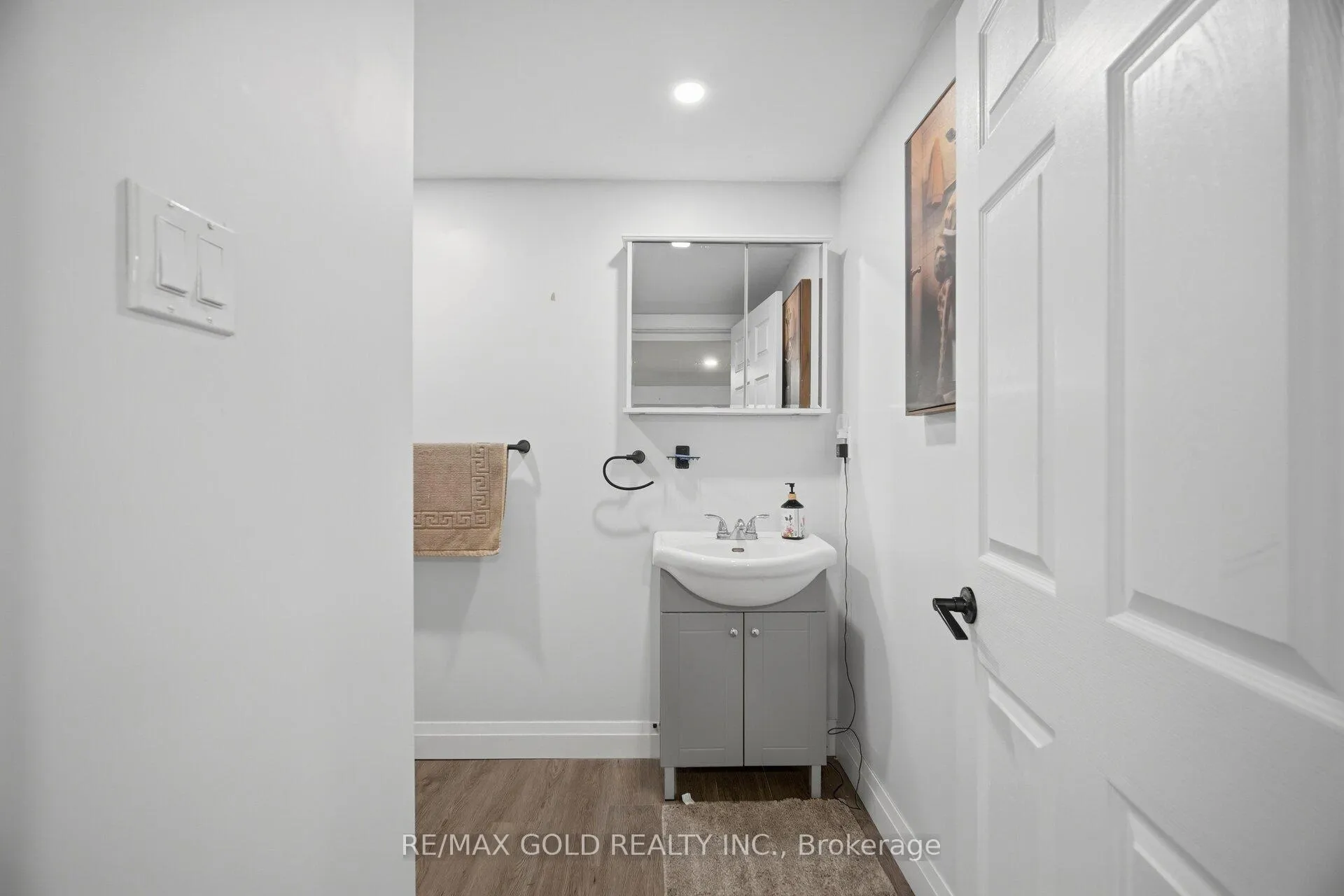 Photo 35 of 114 Arrowhead Crescent, Kitchener — HOMEH