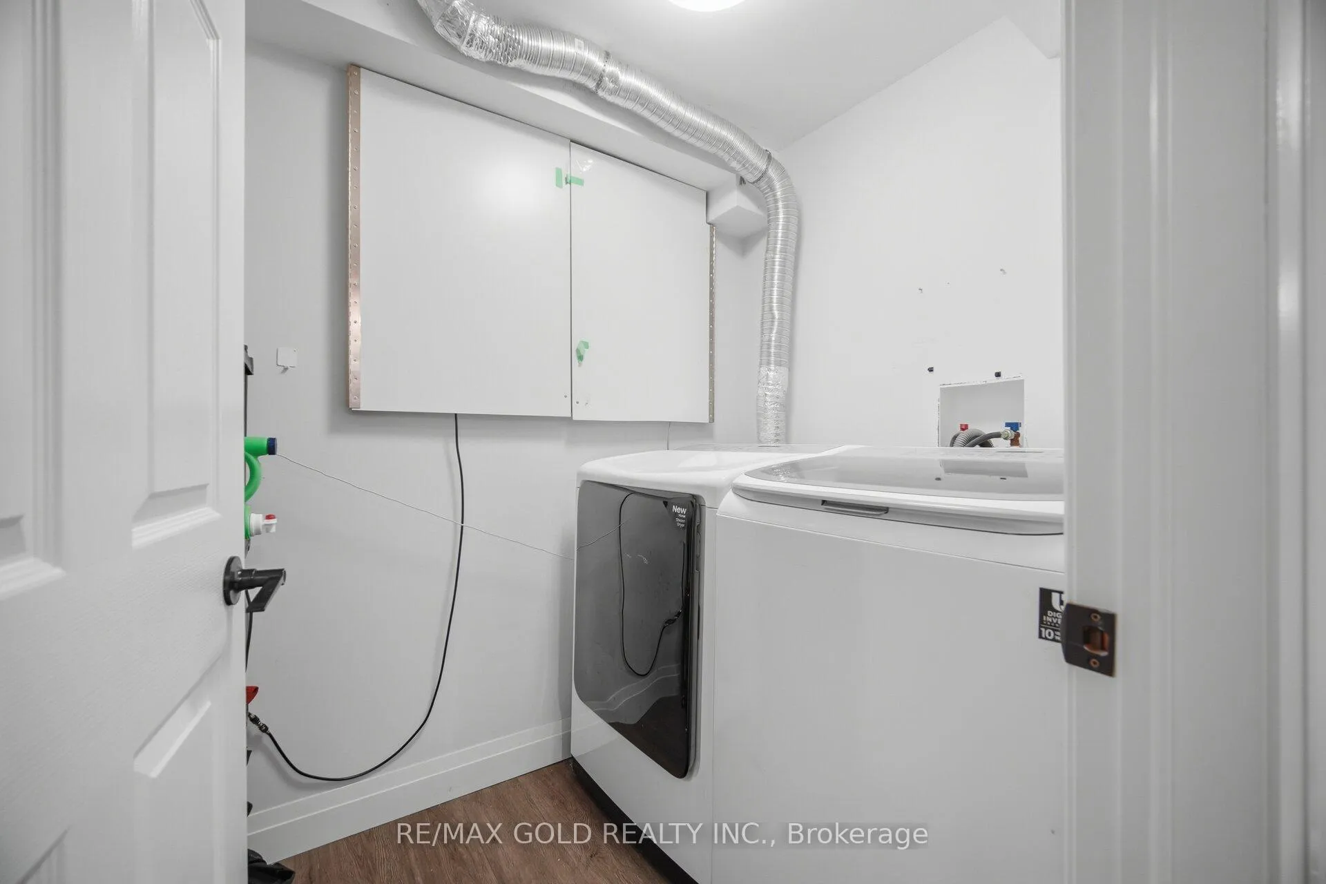 Photo 37 of 114 Arrowhead Crescent, Kitchener — HOMEH