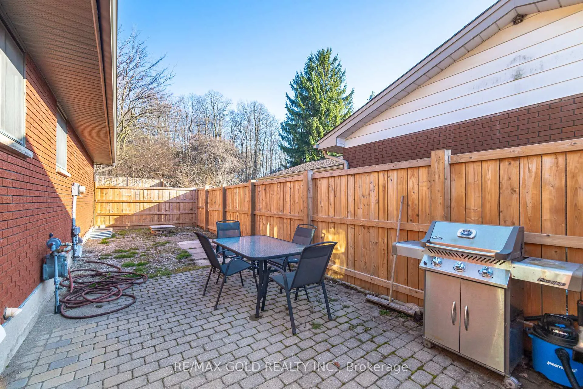 Photo 38 of 114 Arrowhead Crescent, Kitchener — HOMEH