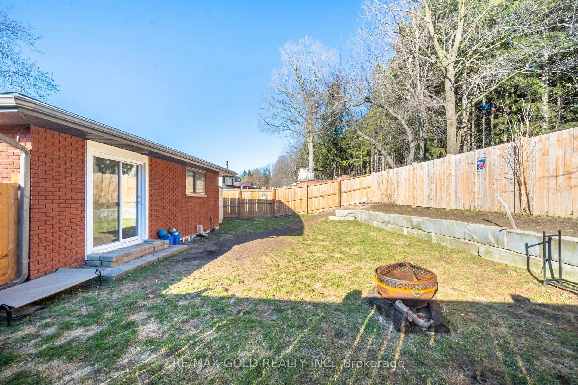 Photo 40 of 114 Arrowhead Crescent, Kitchener — HOMEH