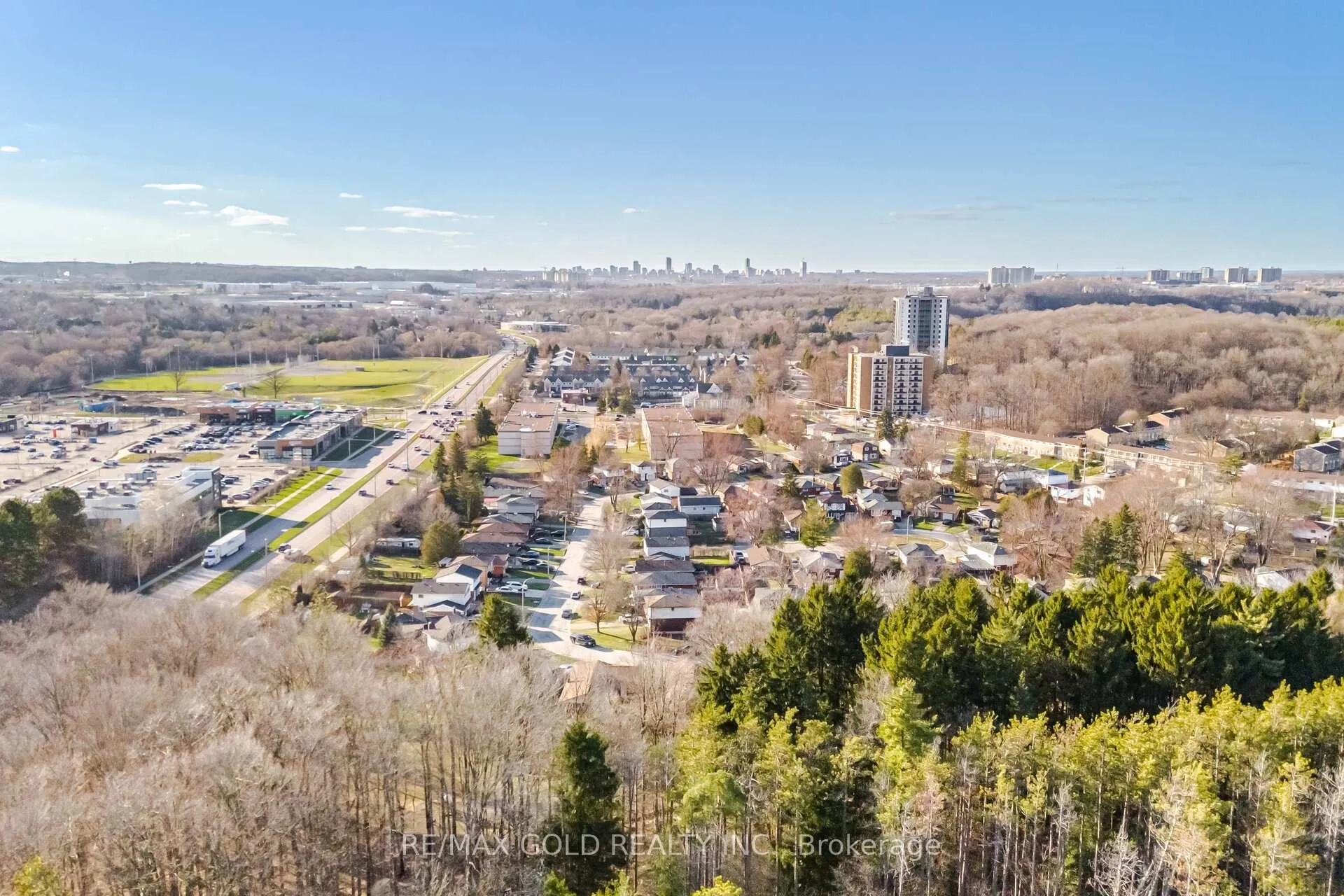 Photo 42 of 114 Arrowhead Crescent, Kitchener — HOMEH