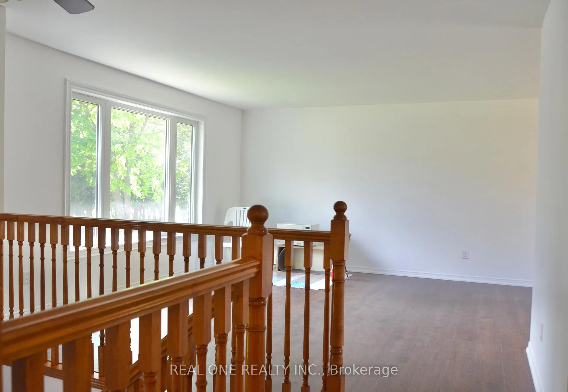 Photo 6 of 216 Foster Drive, Barrie, Painswick North — HOMEH