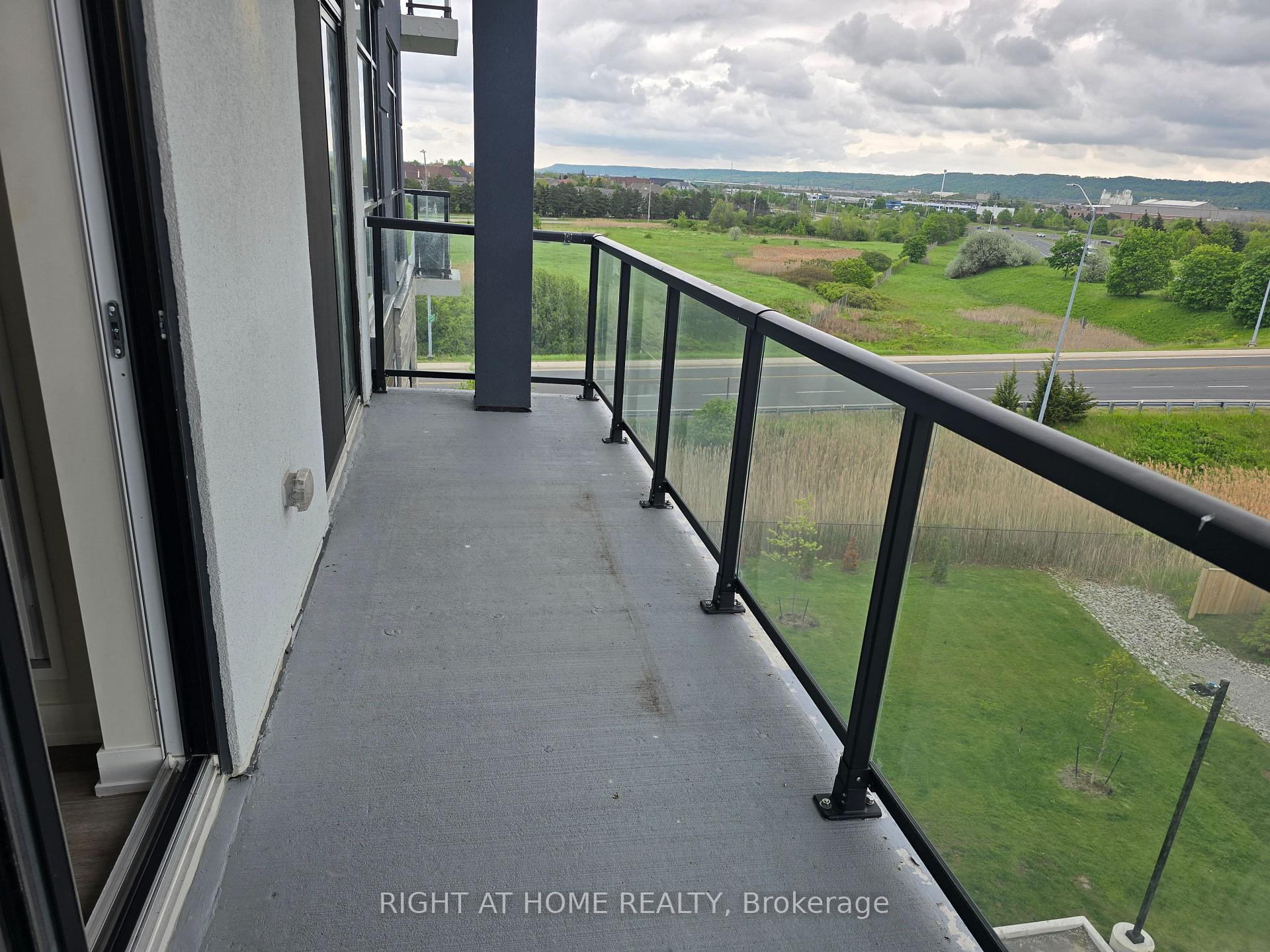 Photo 19 of Unit 522, 600 North Service Road, Hamilton, Lakeshore — HOMEH