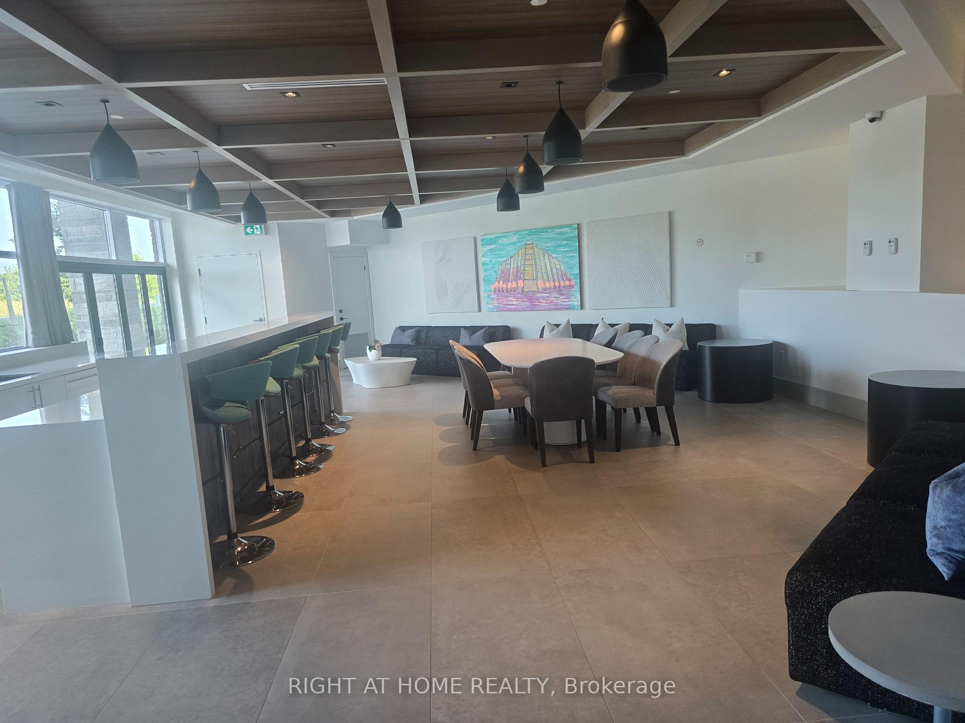Photo 29 of Unit 522, 600 North Service Road, Hamilton, Lakeshore — HOMEH