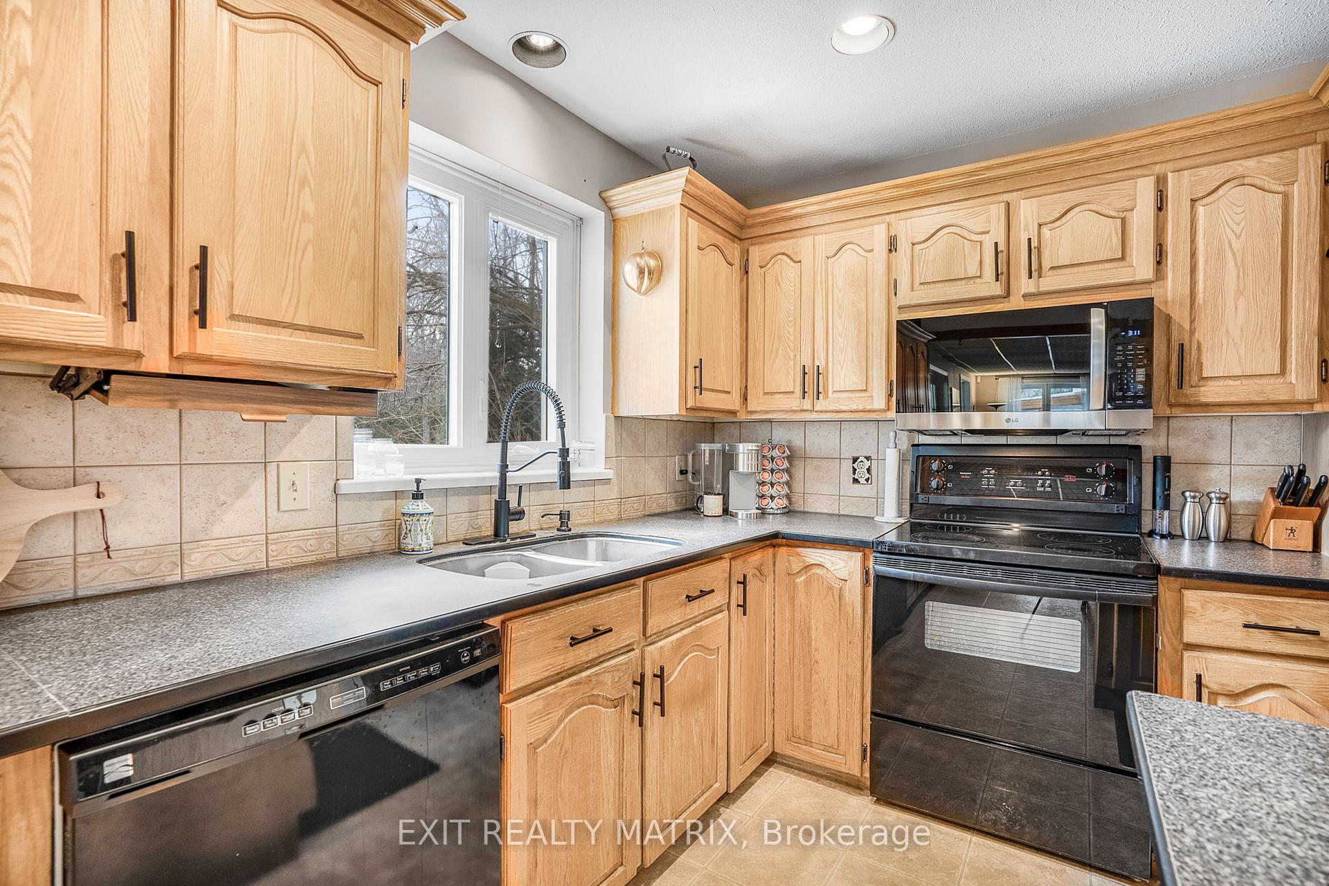 Photo 15 of 732 Pattee Road, Champlain, Champlain Twp — HOMEH