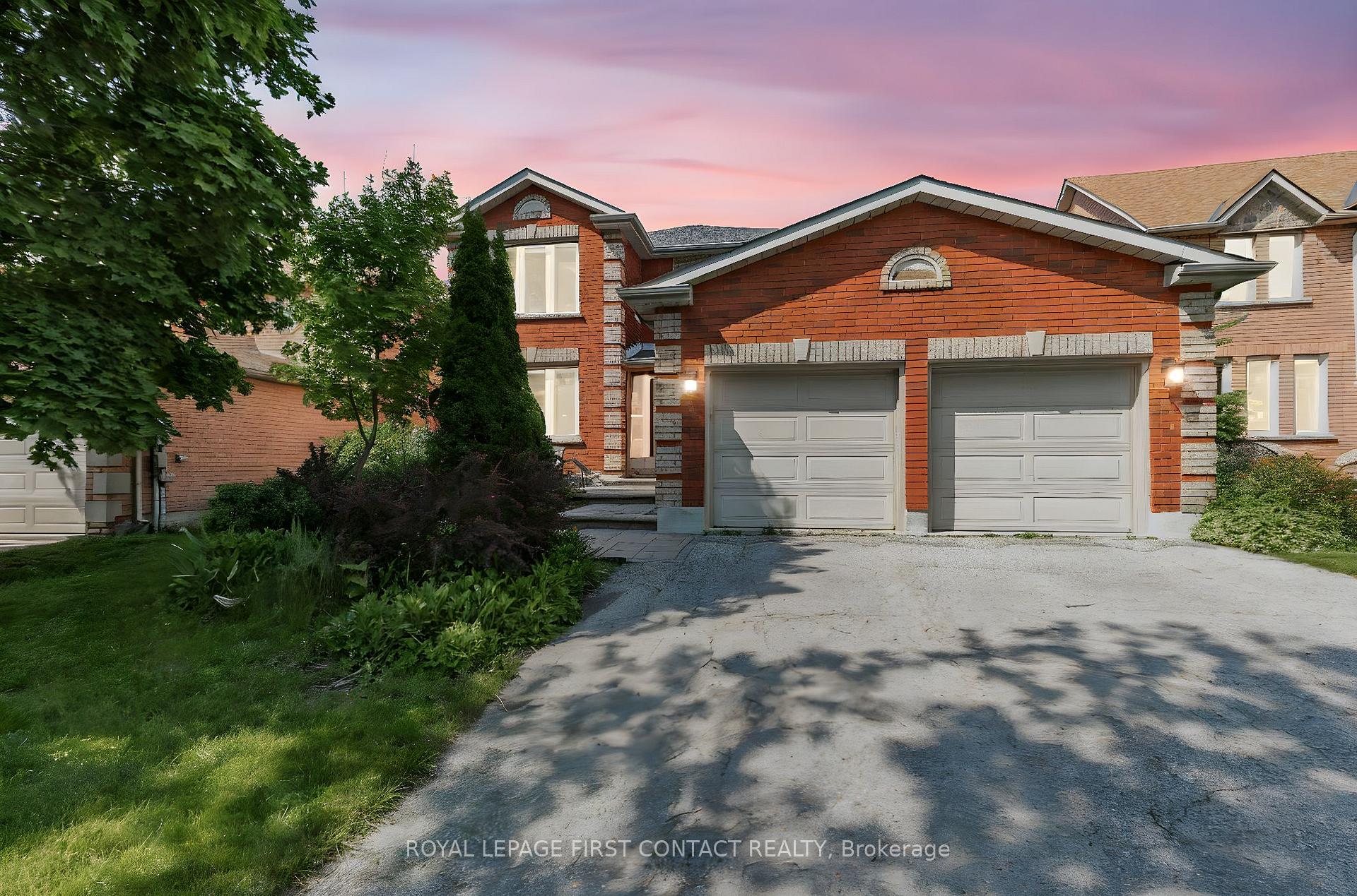 Photo 3 of 32 Falling Brook Drive, Barrie, Bayshore — HOMEH