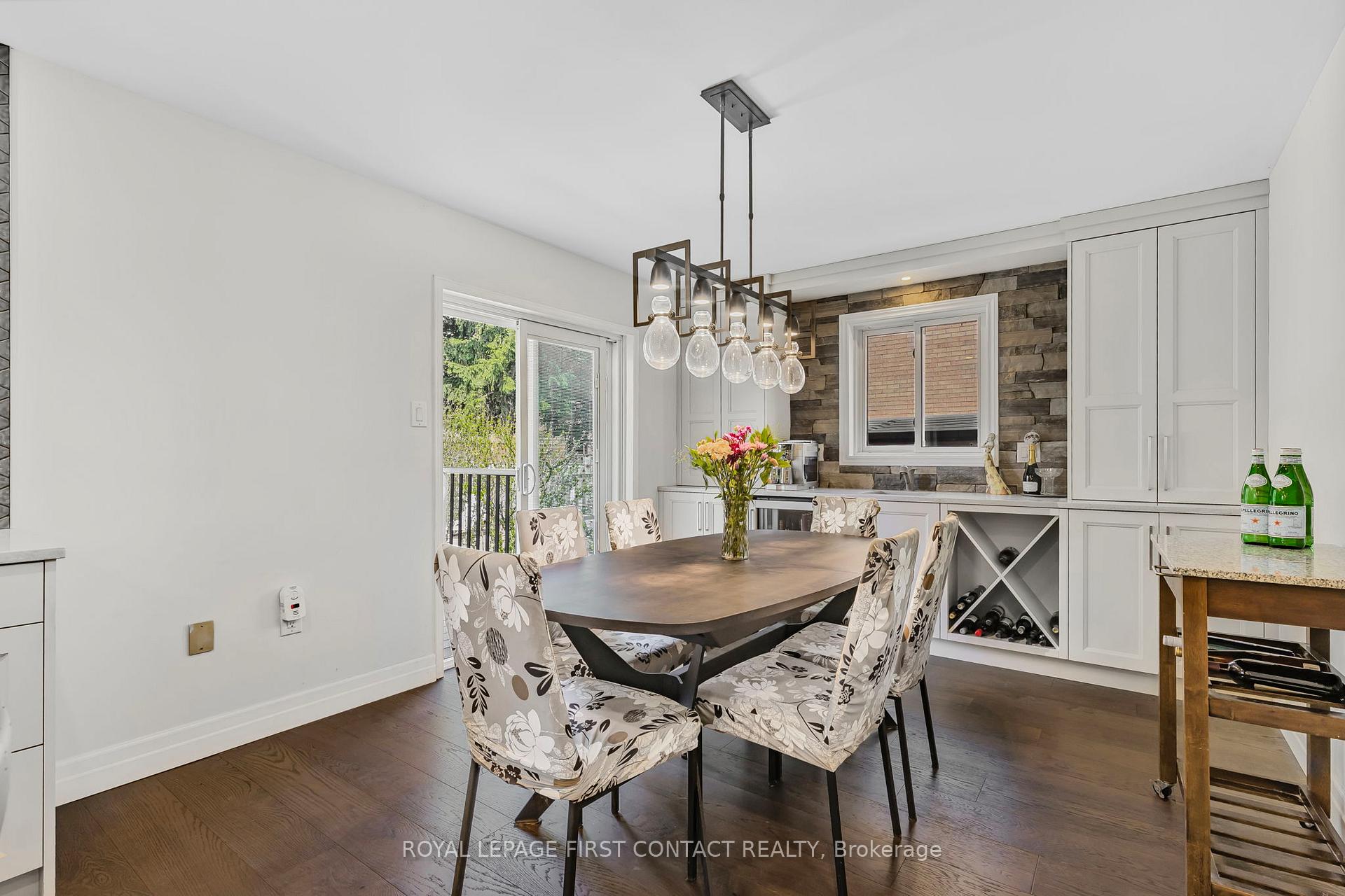 Photo 15 of 32 Falling Brook Drive, Barrie, Bayshore — HOMEH