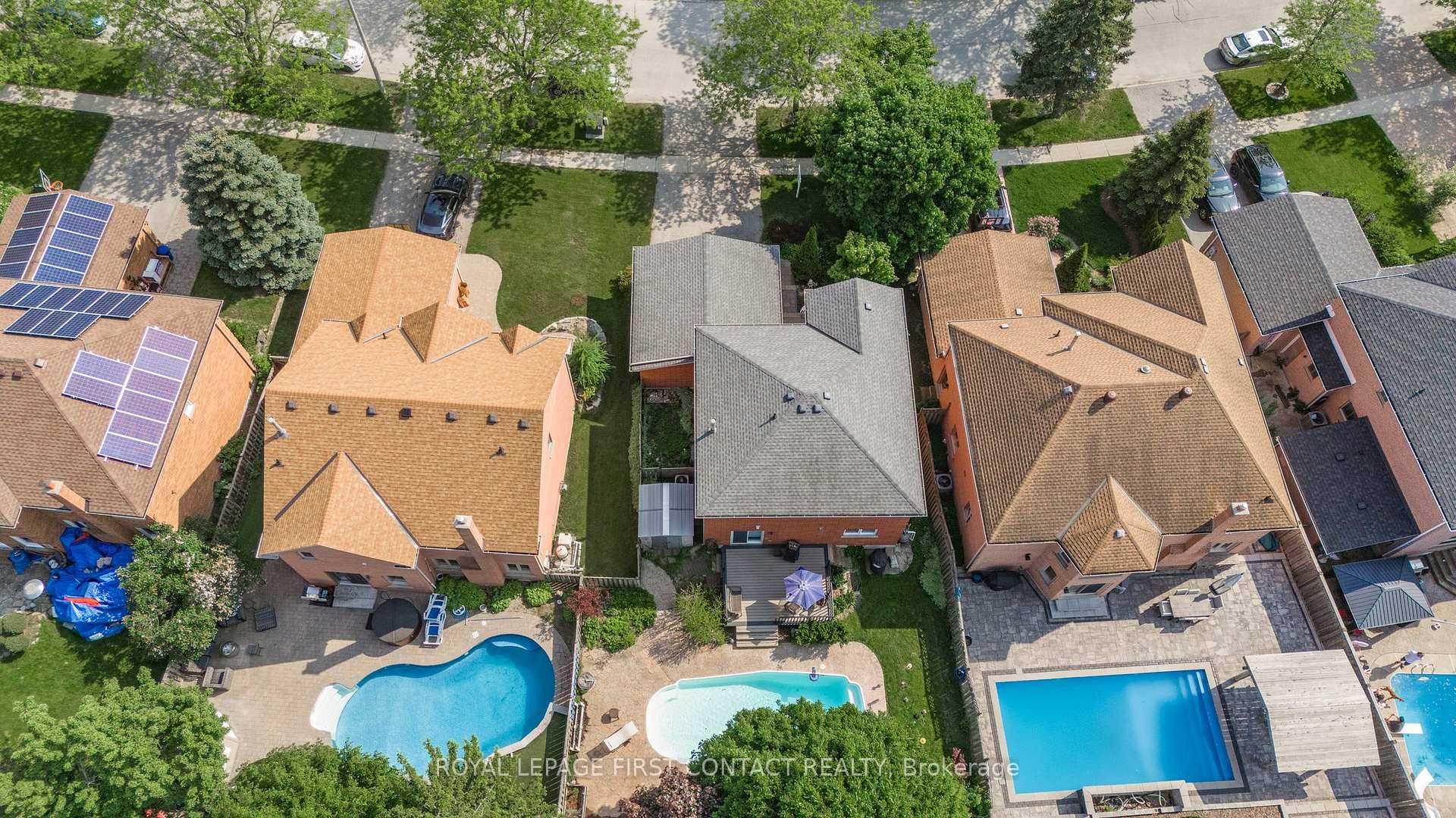 Photo 40 of 32 Falling Brook Drive, Barrie, Bayshore — HOMEH