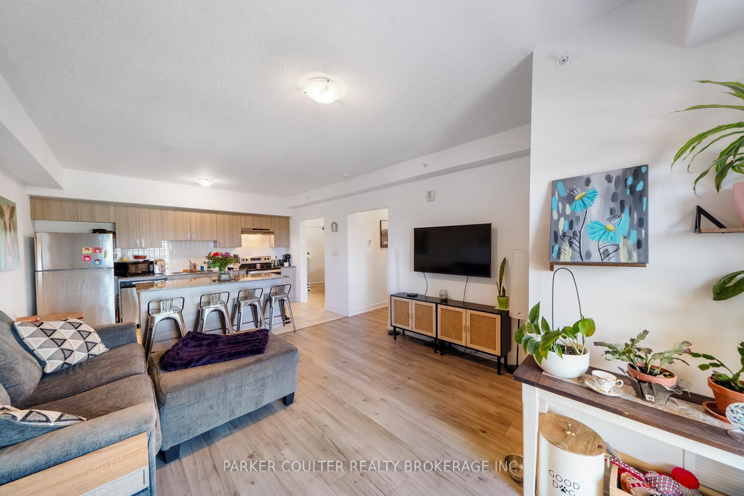 Photo 7 of Unit 507, 8 Culinary Lane, Barrie, Rural Barrie Southeast — HOMEH