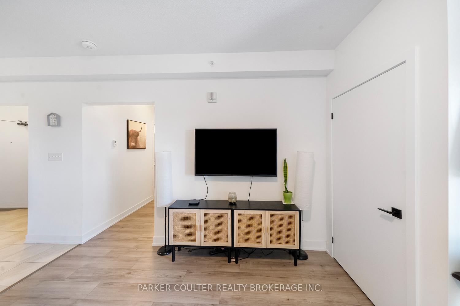 Photo 28 of Unit 507, 8 Culinary Lane, Barrie, Rural Barrie Southeast — HOMEH