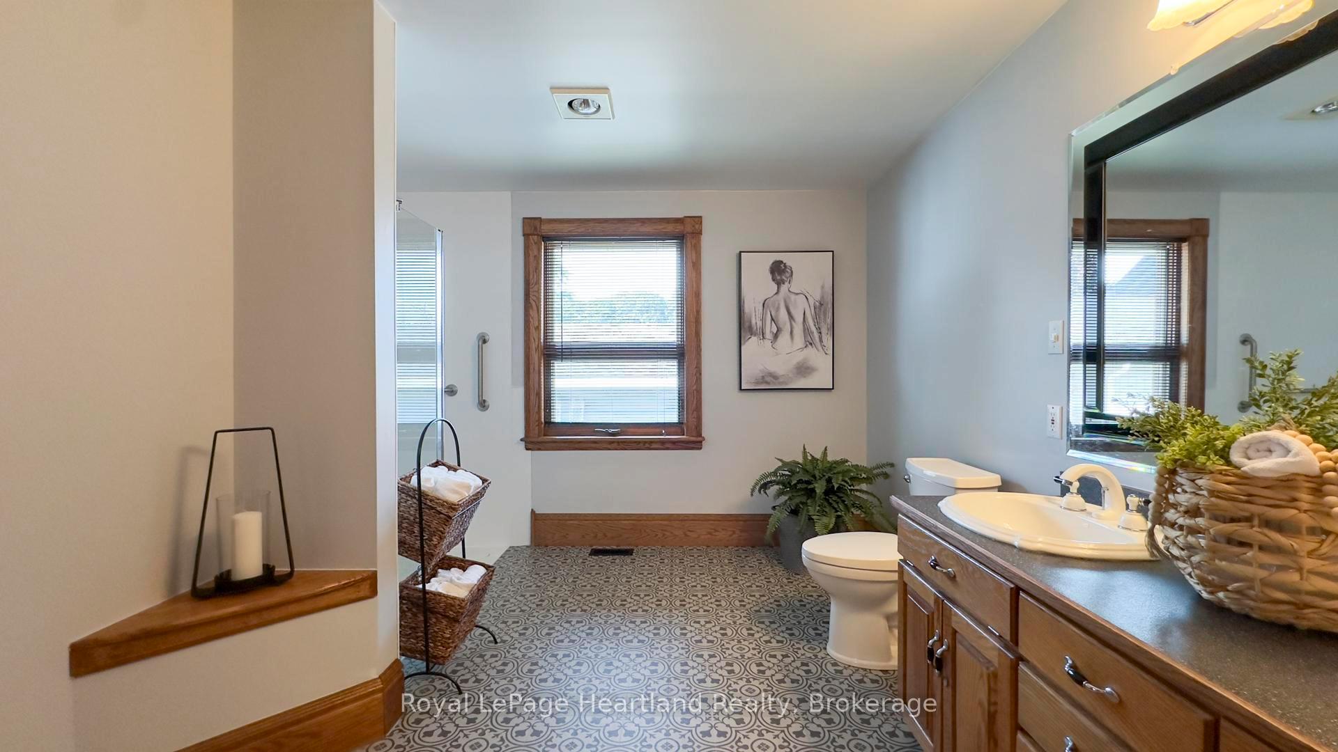 Photo 31 of 197 Warren Street, Goderich, Goderich (Town) — HOMEH