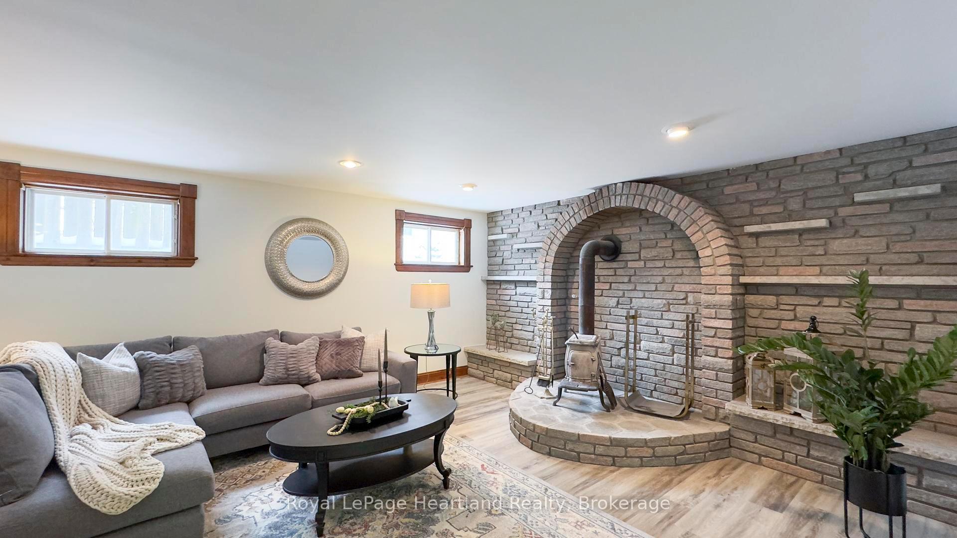 Photo 36 of 197 Warren Street, Goderich, Goderich (Town) — HOMEH
