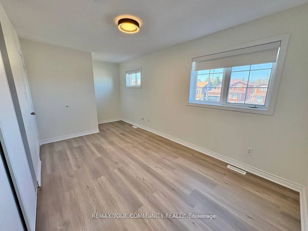Photo 19 of 52 Stanley Street, Barrie, East Bayfield — HOMEH