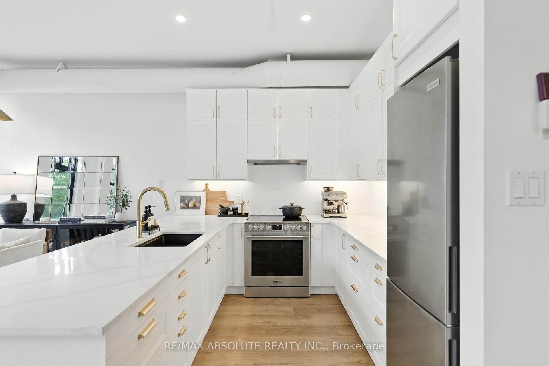 Photo 4 of Unit 314, 300 Powell Avenue, Ottawa, West Centre Town — HOMEH