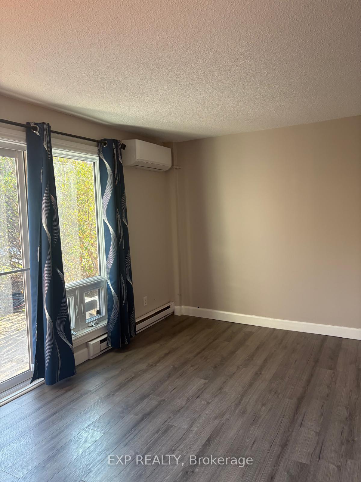 Photo 24 of Unit 3, 158 Mcarthur Avenue, Ottawa, Vanier — HOMEH