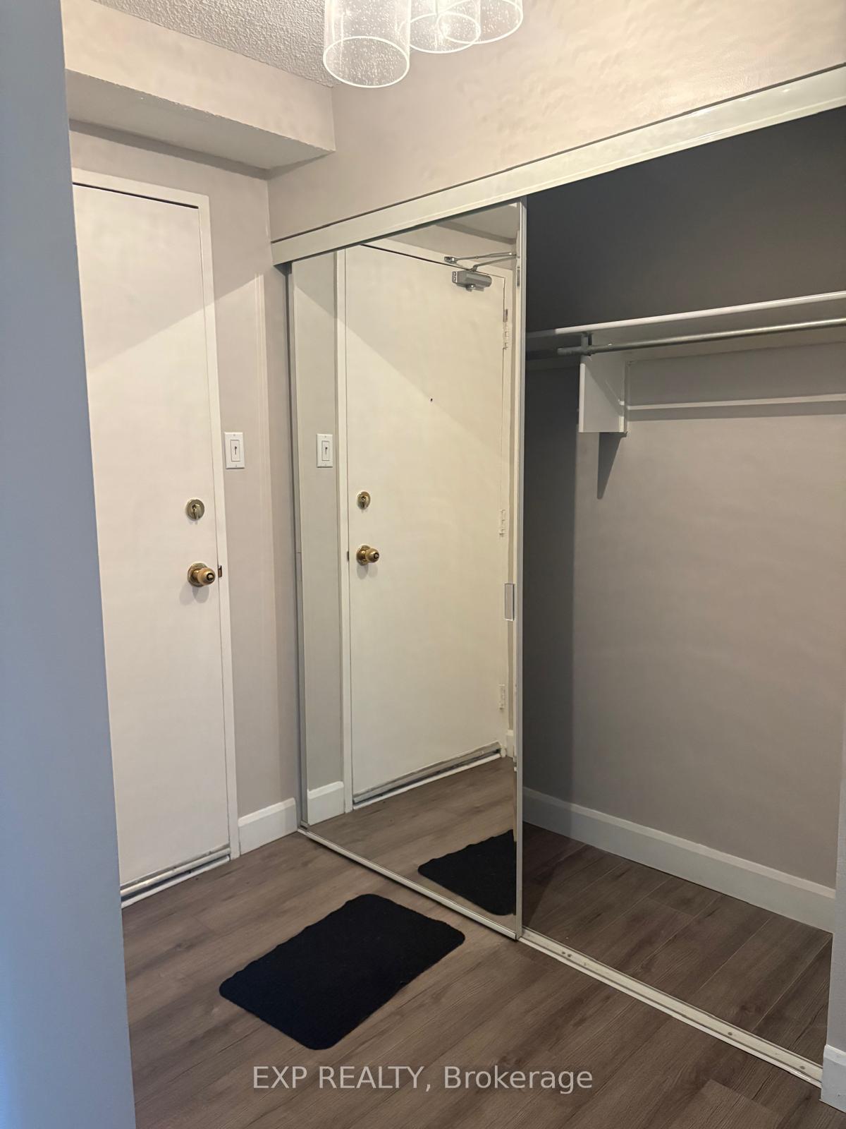 Photo 31 of Unit 3, 158 Mcarthur Avenue, Ottawa, Vanier — HOMEH