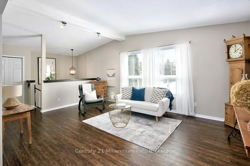 Photo 7 of 5 Reid Crescent, Collingwood — HOMEH