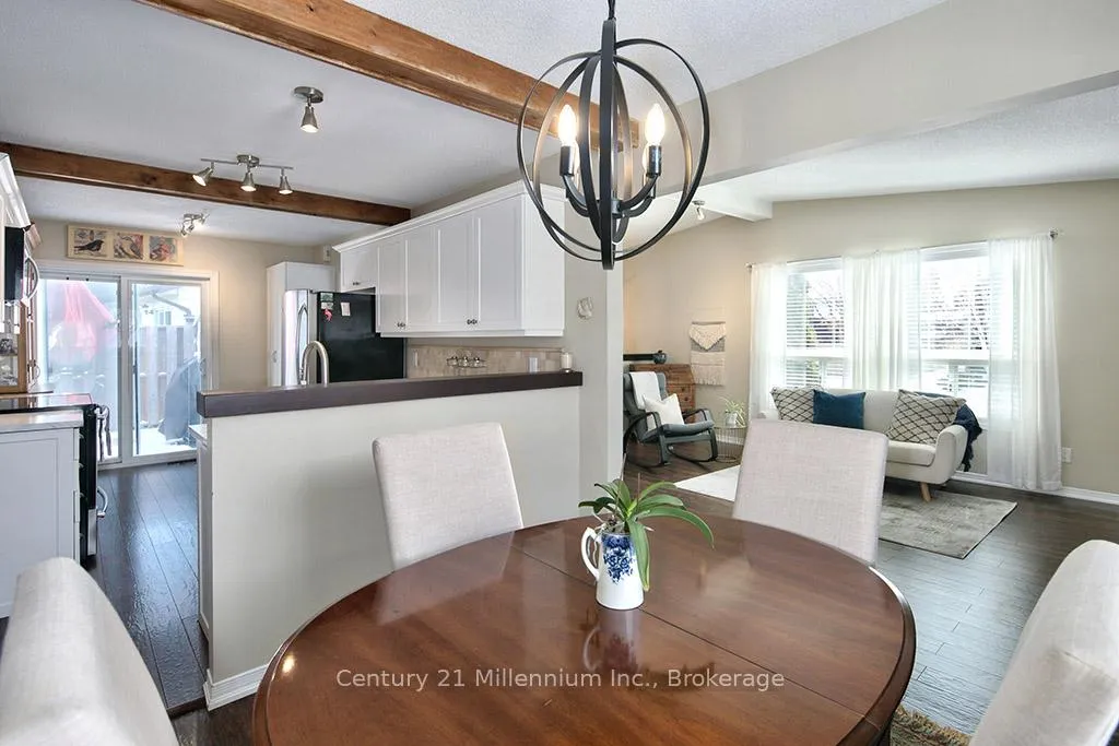 Photo 11 of 5 Reid Crescent, Collingwood — HOMEH