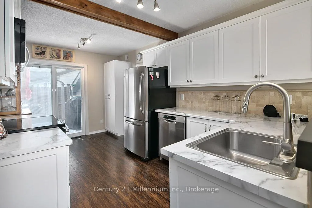 Photo 13 of 5 Reid Crescent, Collingwood — HOMEH