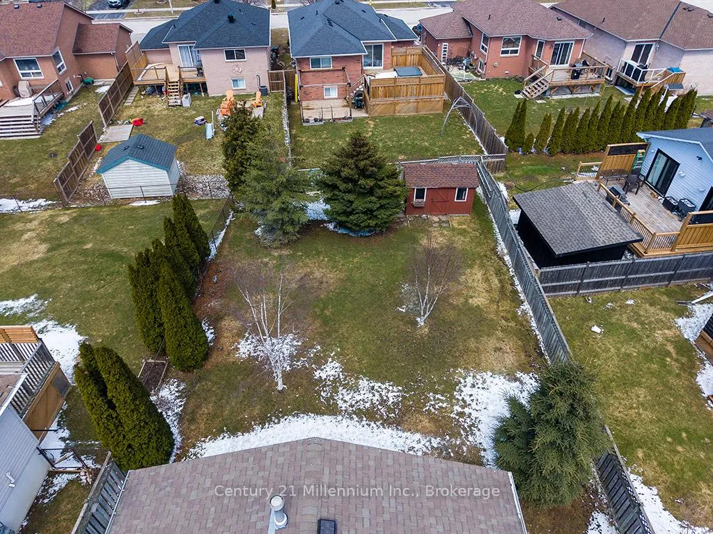 Photo 18 of 5 Reid Crescent, Collingwood — HOMEH