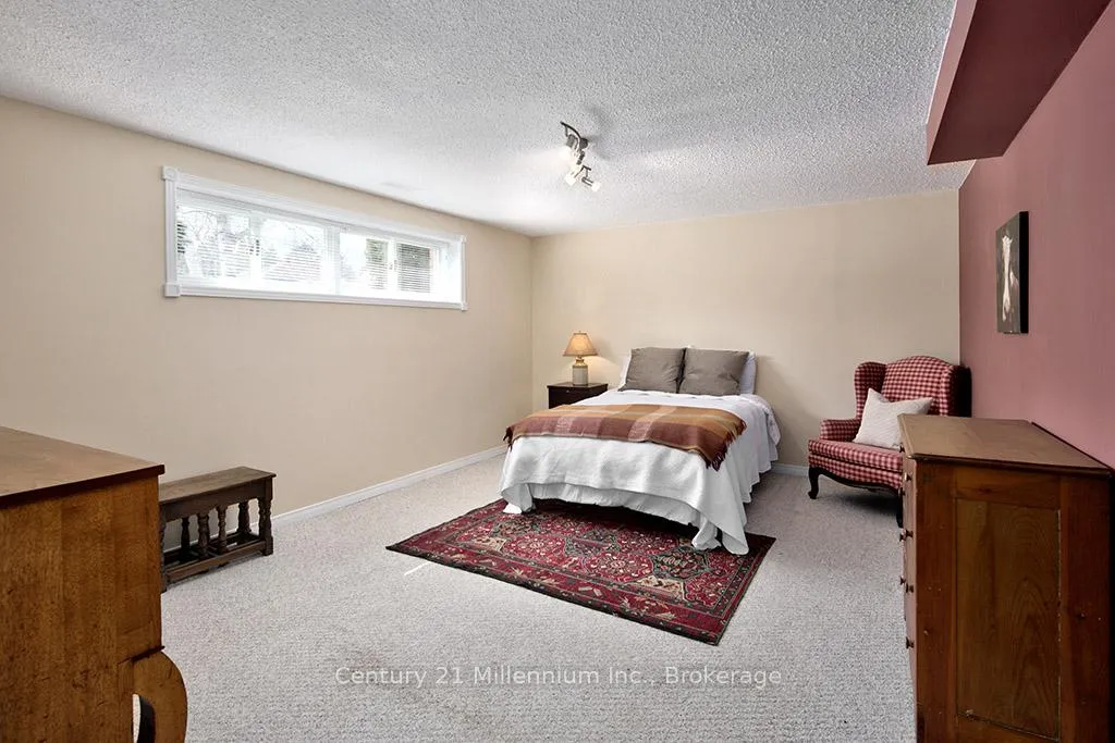 Photo 33 of 5 Reid Crescent, Collingwood — HOMEH