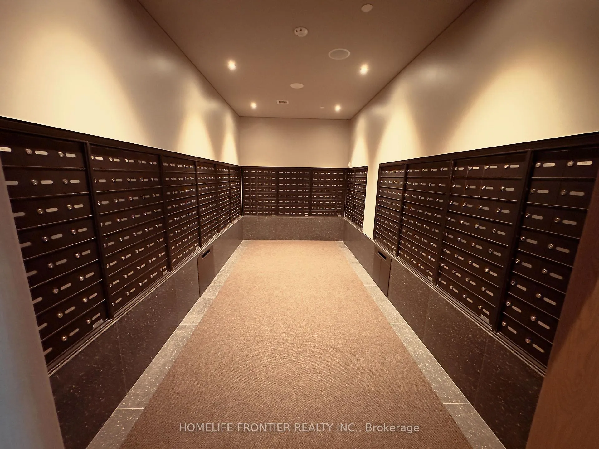 Photo 9 of Unit 3510, 8 Interchange Way S, Vaughan, Vaughan Corporate Centre — HOMEH