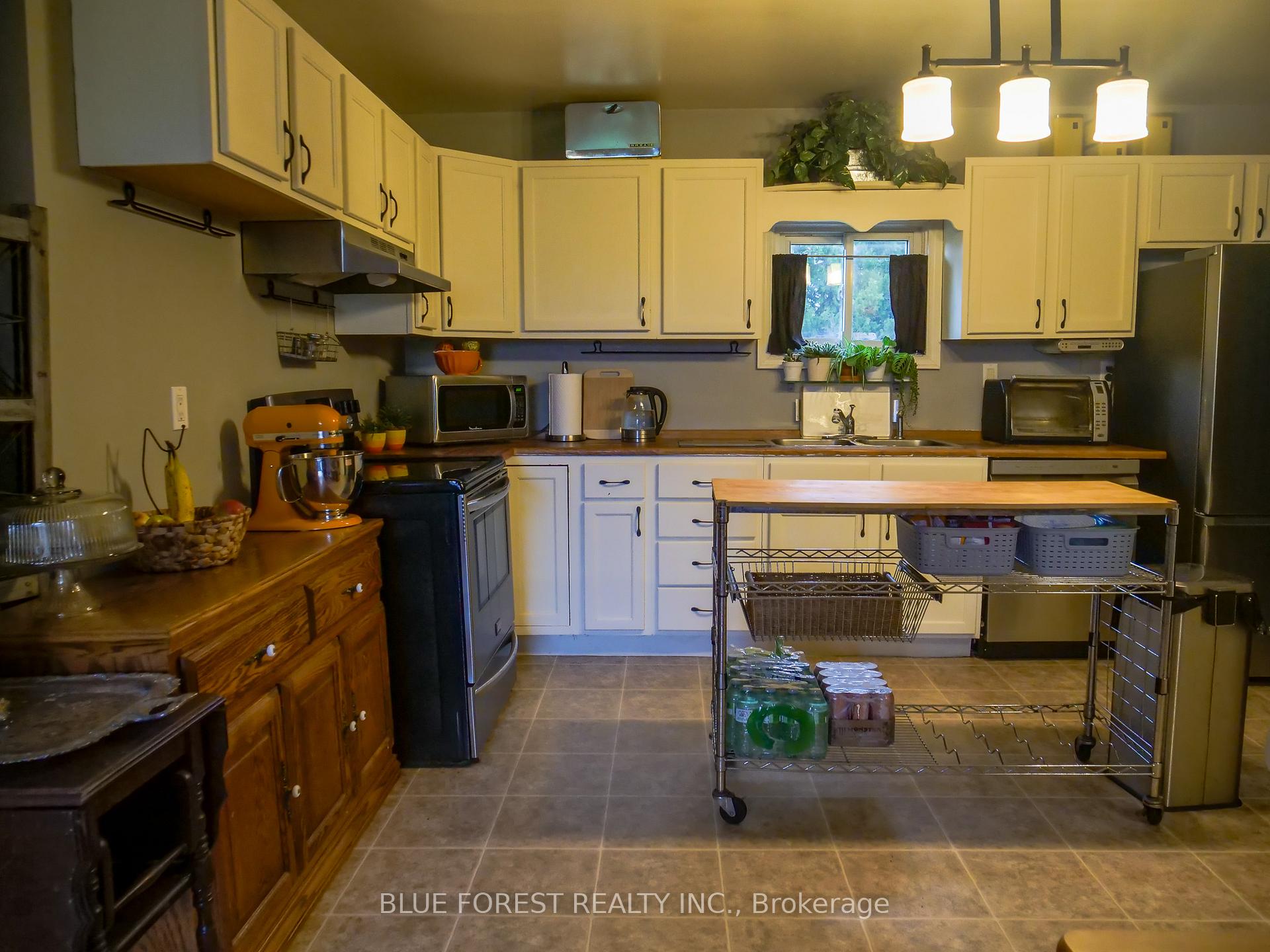 Photo 20 of 30155 Celtic Line, Dutton/Dunwich, Rural Dutton/Dunwich — HOMEH