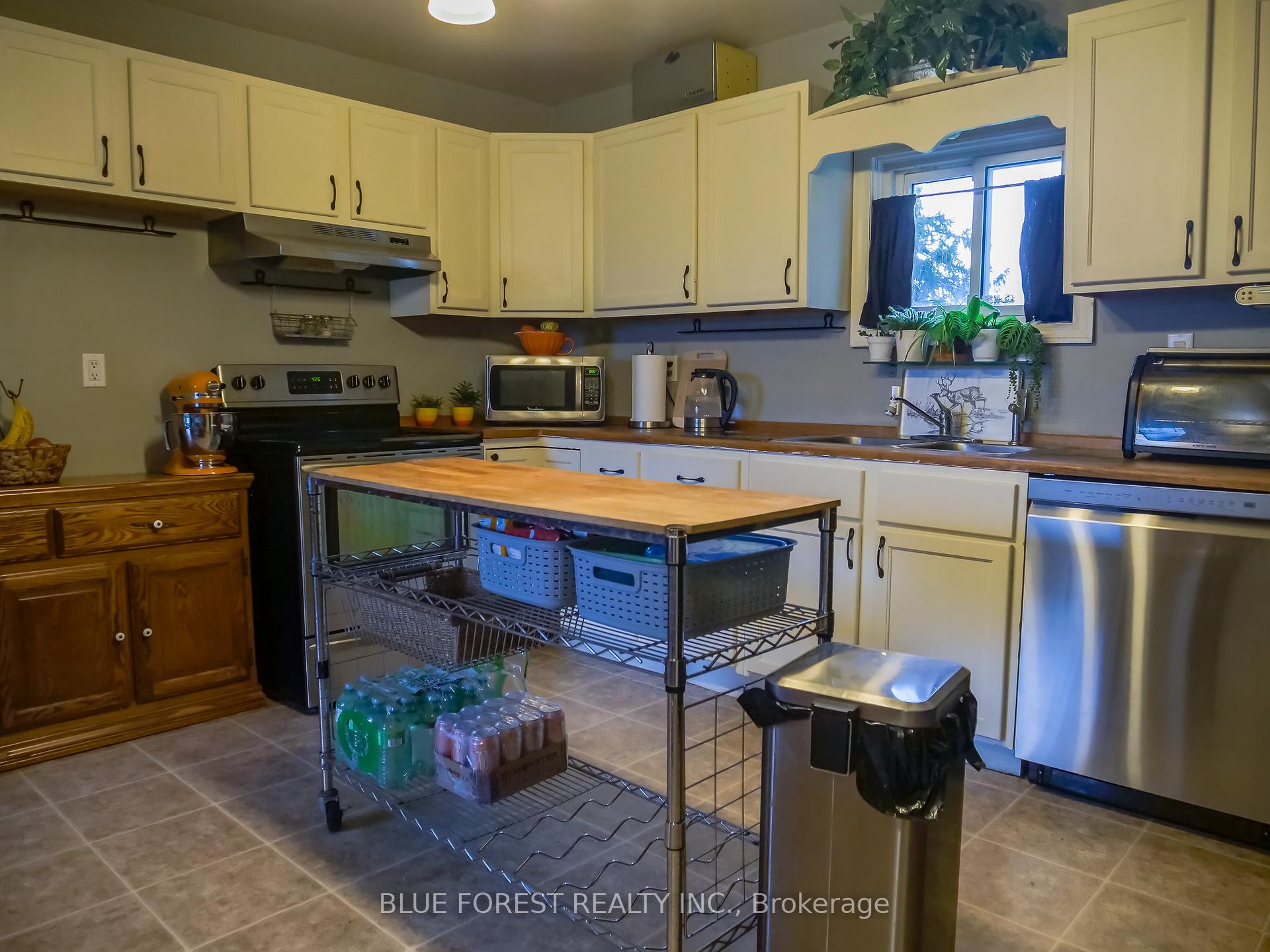 Photo 21 of 30155 Celtic Line, Dutton/Dunwich, Rural Dutton/Dunwich — HOMEH