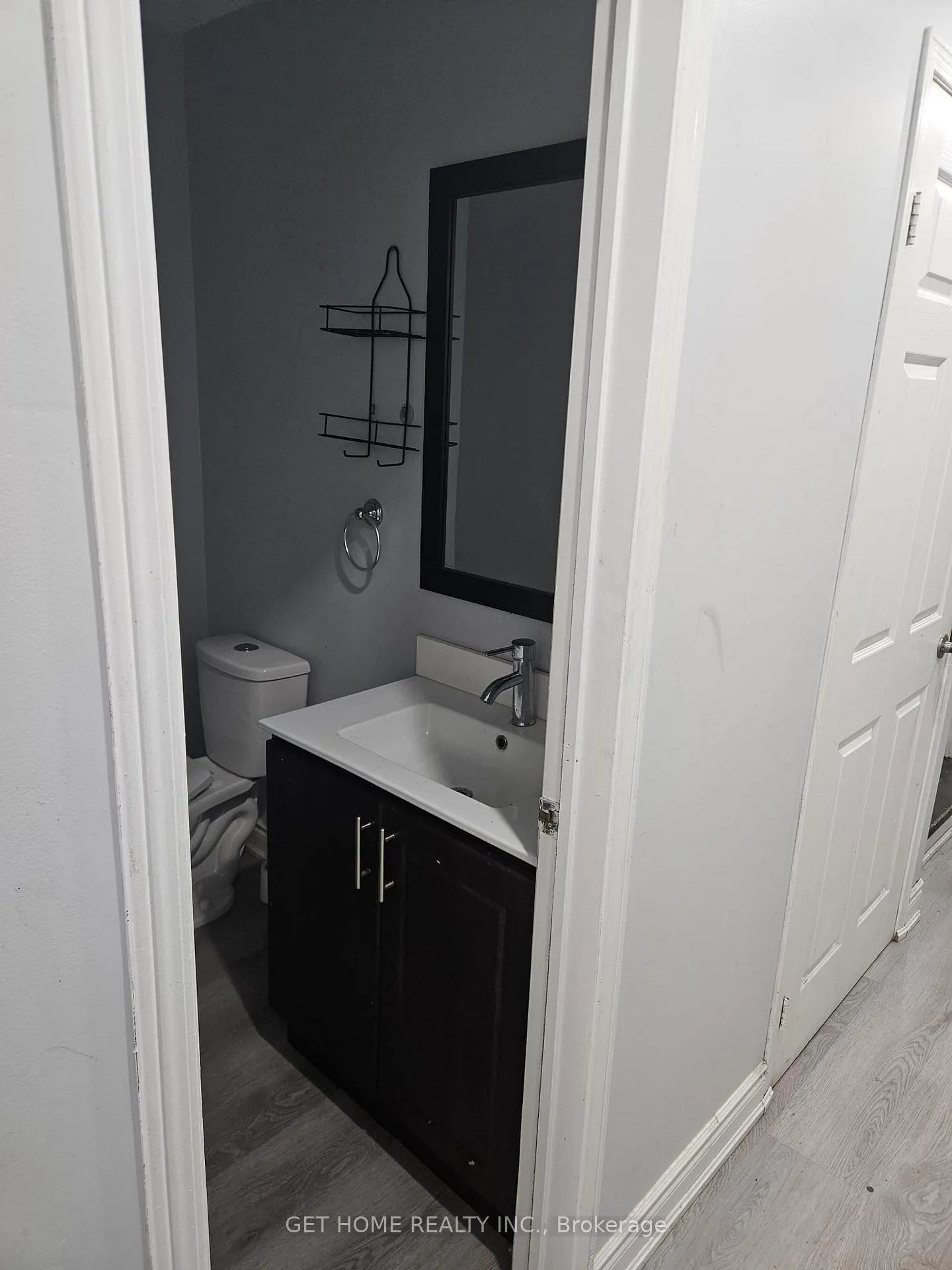 Photo 3 of 19 Arthurs Crescent, Brampton, Fletcher's West — HOMEH