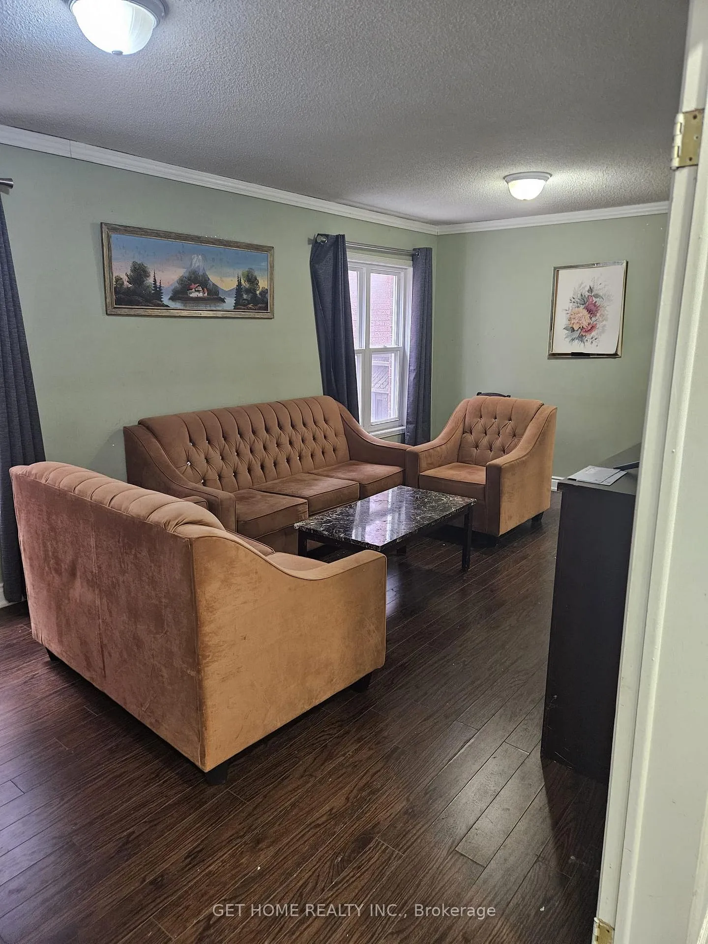 Photo 5 of 19 Arthurs Crescent, Brampton, Fletcher's West — HOMEH