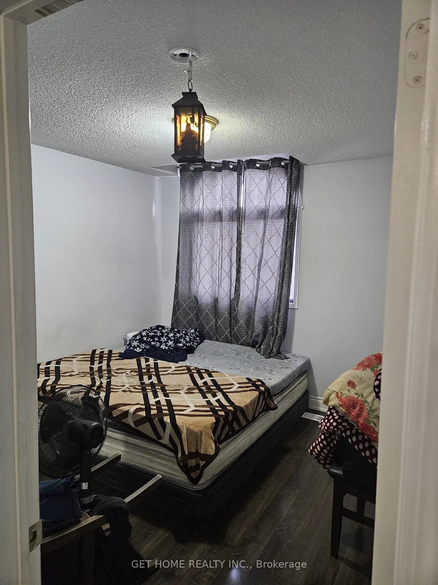 Photo 14 of 19 Arthurs Crescent, Brampton, Fletcher's West — HOMEH