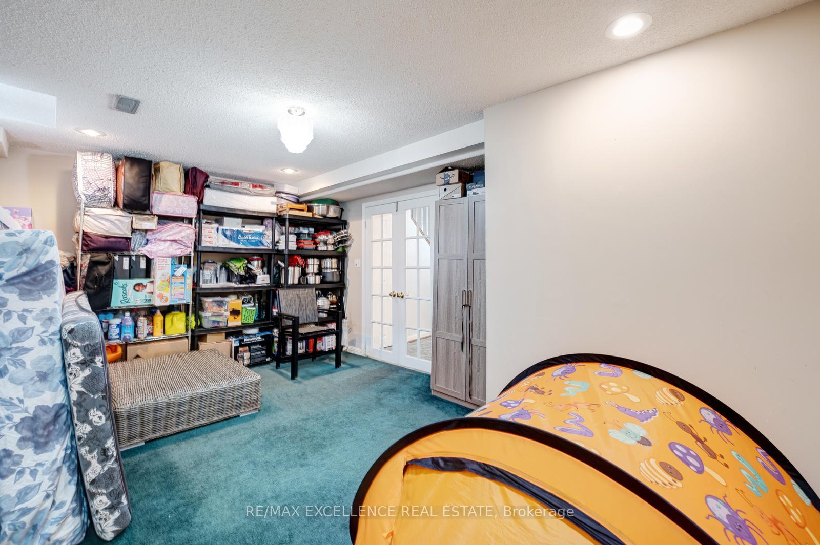 Photo 41 of 82 Carrie Crescent, Brampton, Fletcher's West — HOMEH